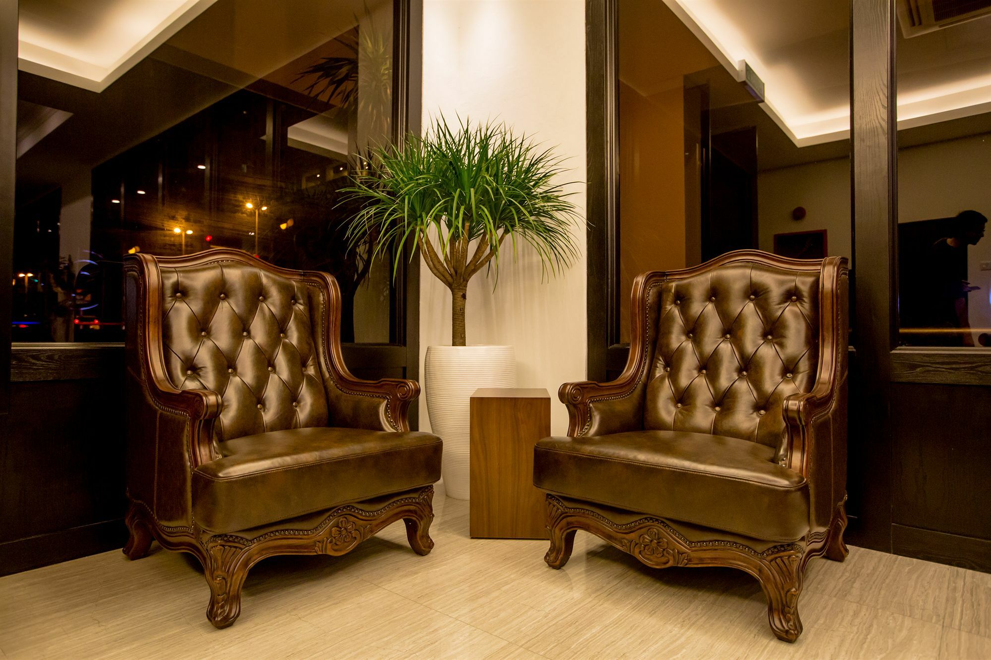 Manhattan Business Hotel Damansara Perdana Petaling Jaya Exterior foto